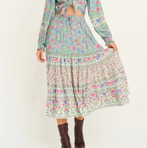 Arnhem SET Phoebe Blouse and Skirt - Picture 3 of 11